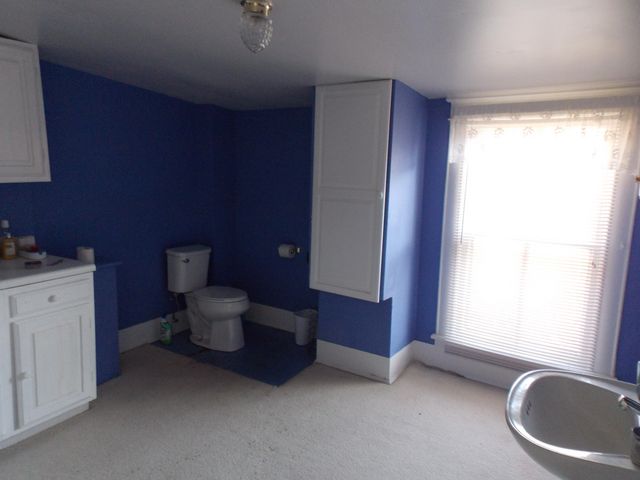 S 624 Maple ST, Vinton, VA 24179