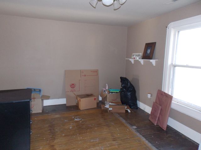 S 624 Maple ST, Vinton, VA 24179