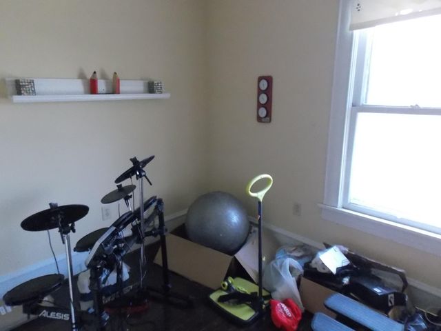 S 624 Maple ST, Vinton, VA 24179