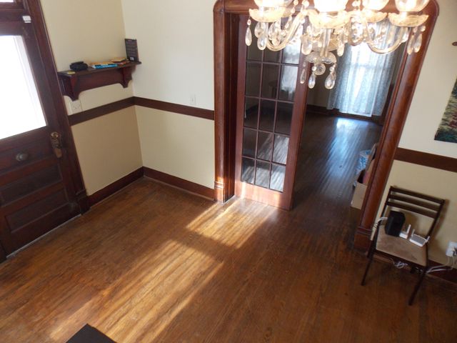 S 624 Maple ST, Vinton, VA 24179