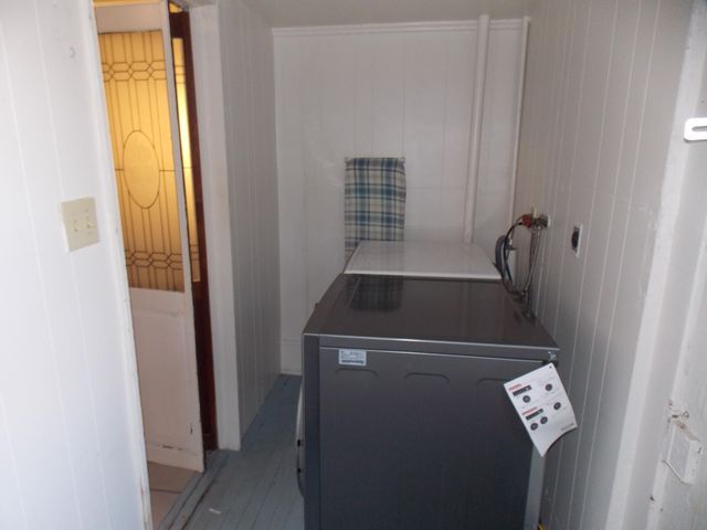 S 624 Maple ST, Vinton, VA 24179