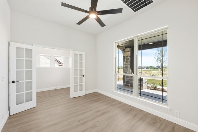 11916 Serval Street, Godley, TX 76044
