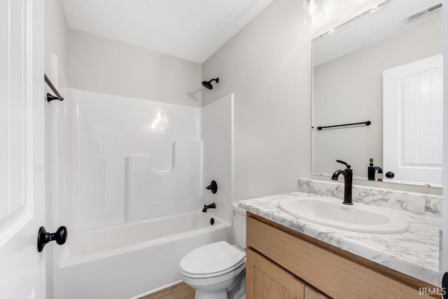 148 W Wind Trail, Avilla, IN 46710