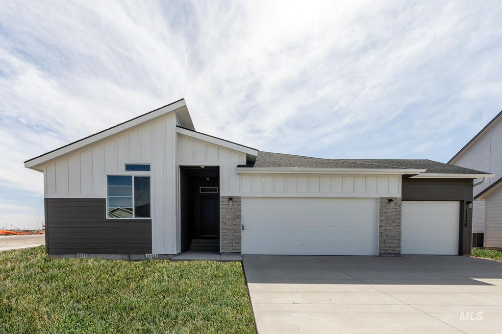 11155 Cart St, Caldwell, ID 83605