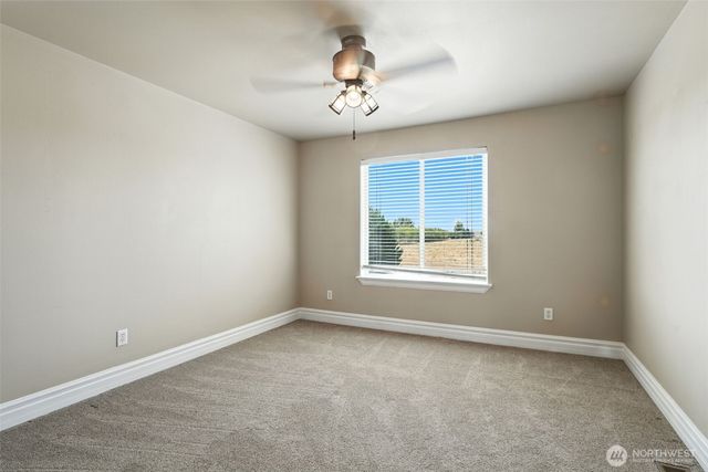 6795 NE D.8 Road, Moses Lake, WA 98837