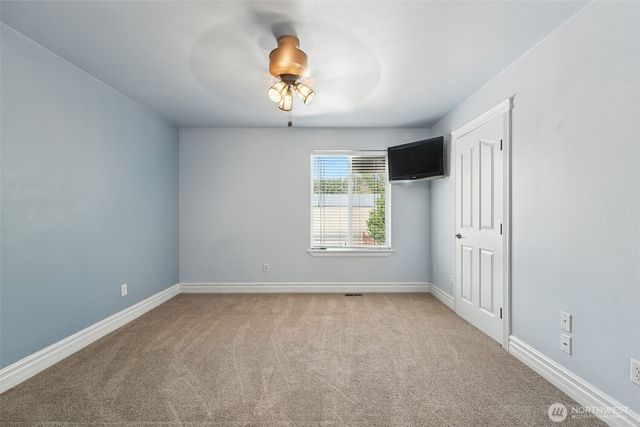 6795 NE D.8 Road, Moses Lake, WA 98837