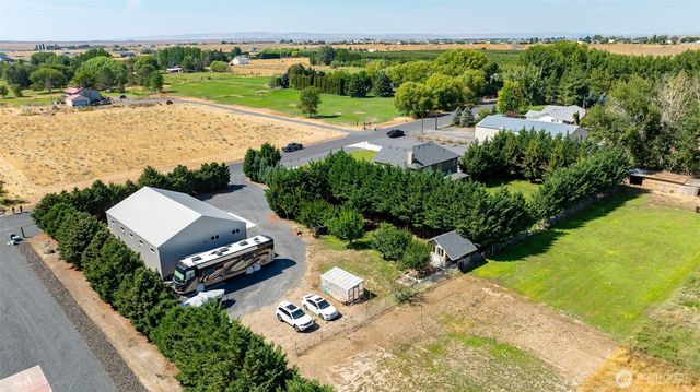 6795 NE D.8 Road, Moses Lake, WA 98837