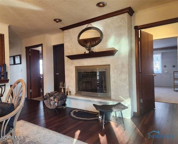 102 Oak Street, Swanton, OH 43558