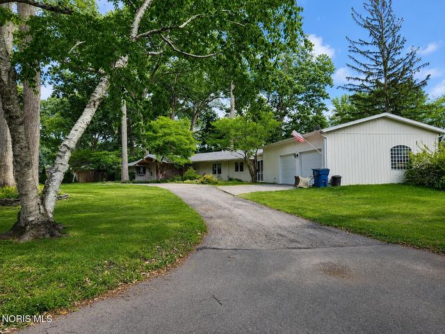 102 Oak Street, Swanton, OH 43558