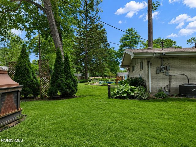 102 Oak Street, Swanton, OH 43558