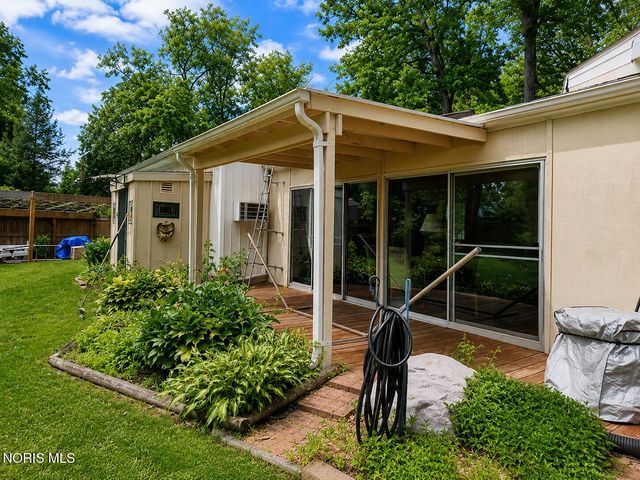 102 Oak Street, Swanton, OH 43558