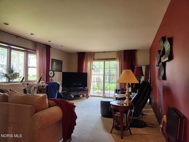 102 Oak Street, Swanton, OH 43558