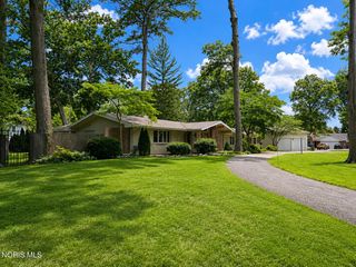 102 Oak Street, Swanton, OH 43558