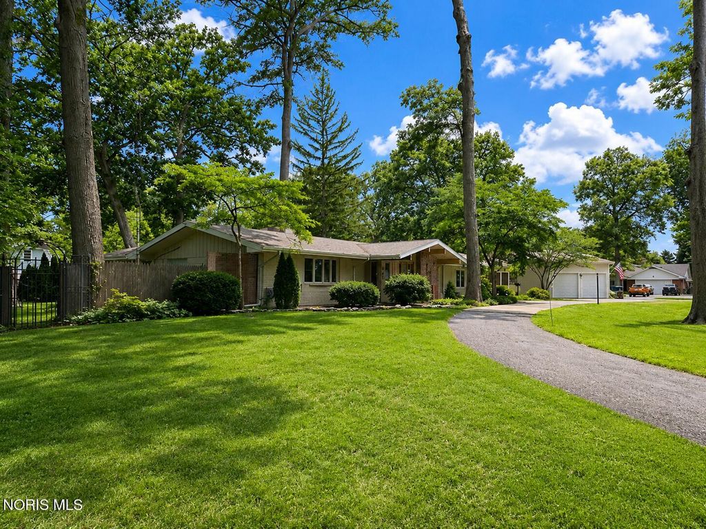 102 Oak Street, Swanton, OH 43558