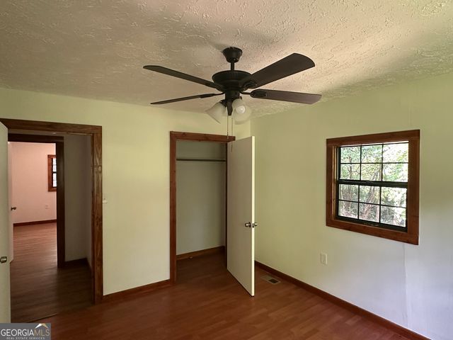 157 Old Loving Road, Mineral Bluff, GA 30559