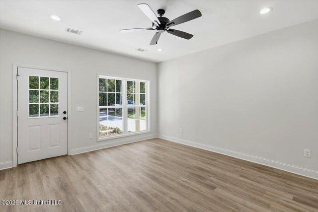 407 E Hillsdale Drive, Jackson, MS 39209