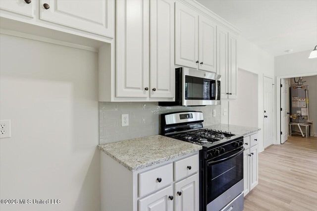 407 E Hillsdale Drive, Jackson, MS 39209