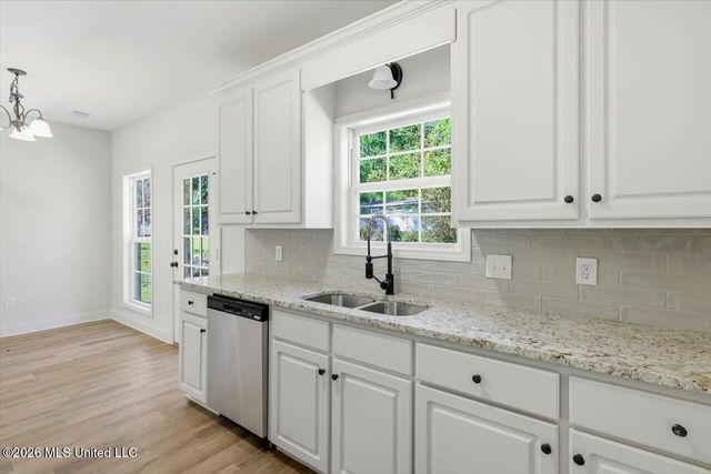 407 E Hillsdale Drive, Jackson, MS 39209