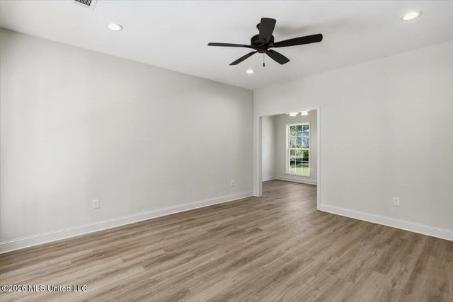 407 E Hillsdale Drive, Jackson, MS 39209