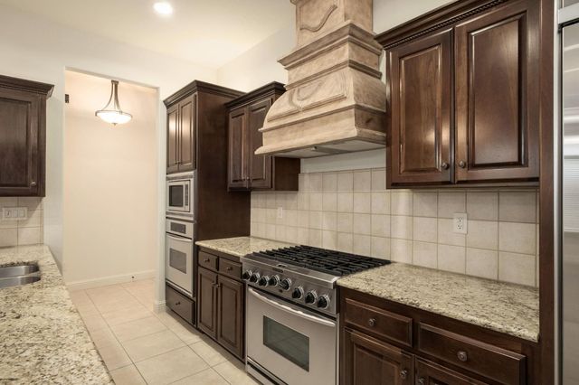 11348 N Via Montessori Drive, Fresno, CA 93730