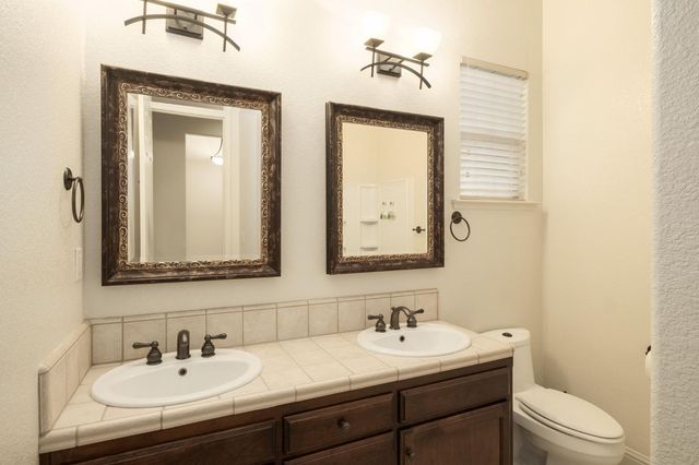 11348 N Via Montessori Drive, Fresno, CA 93730