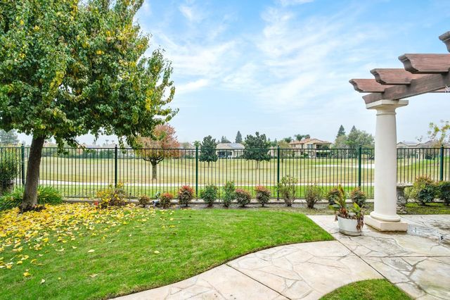 11348 N Via Montessori Drive, Fresno, CA 93730