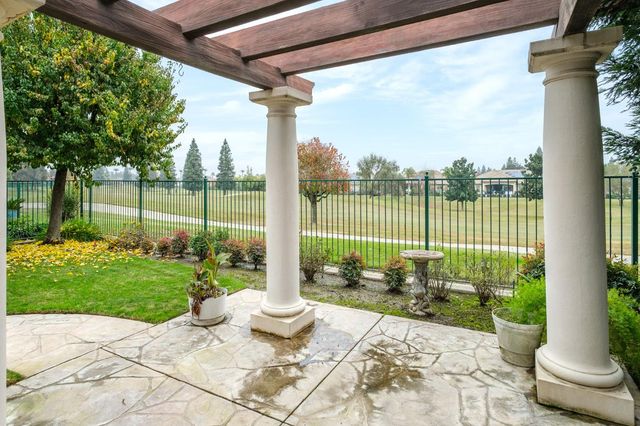 11348 N Via Montessori Drive, Fresno, CA 93730