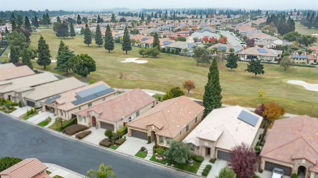 11348 N Via Montessori Drive, Fresno, CA 93730