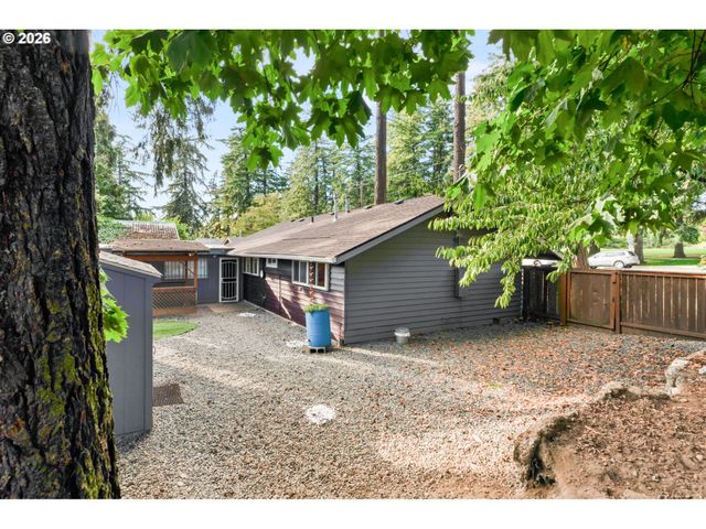 9136 Se STEELE St, Portland, OR 97266