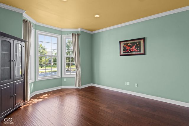 4637 Shadow Ridge Boulevard, Greenwood, IN 46143