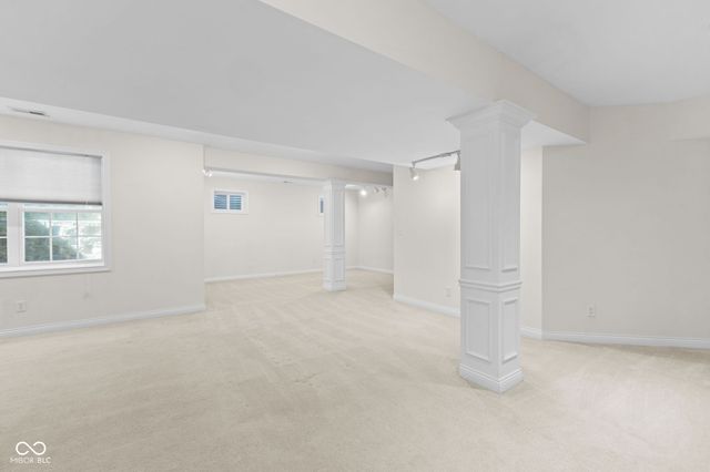 4637 Shadow Ridge Boulevard, Greenwood, IN 46143