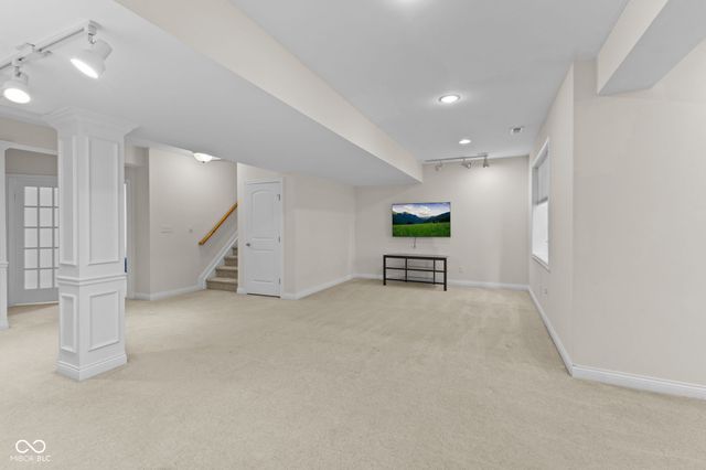 4637 Shadow Ridge Boulevard, Greenwood, IN 46143