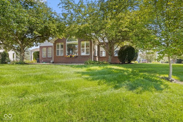 4637 Shadow Ridge Boulevard, Greenwood, IN 46143