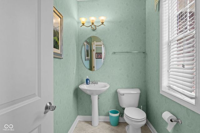 4637 Shadow Ridge Boulevard, Greenwood, IN 46143