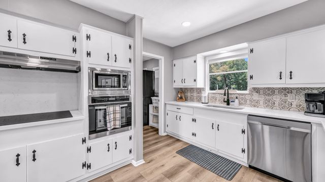 1609 Dicey Road, Weatherford, TX 76085