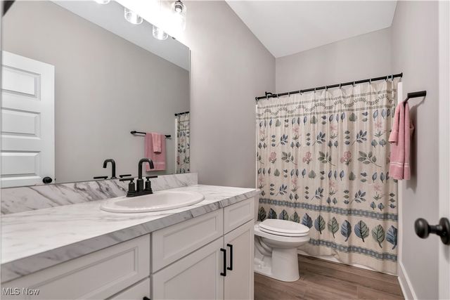 2769 Weeping Pine Drive, Medina, OH 44256