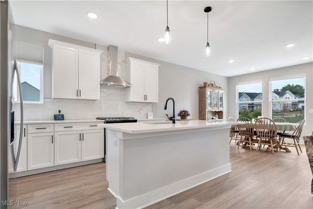 2769 Weeping Pine Drive, Medina, OH 44256