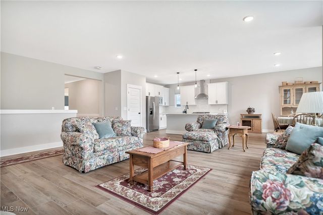 2769 Weeping Pine Drive, Medina, OH 44256