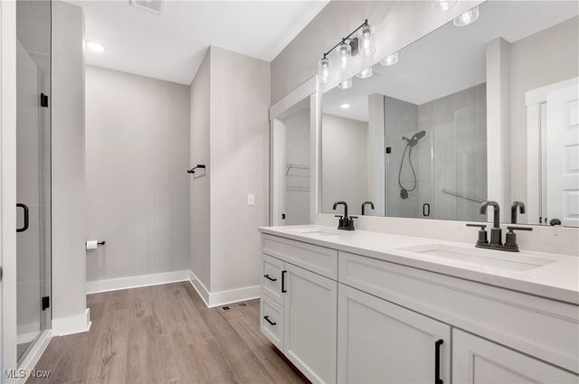 2769 Weeping Pine Drive, Medina, OH 44256