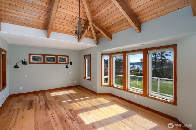 6065 Central Avenue, Anacortes, WA 98221
