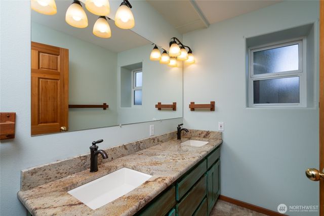 6065 Central Avenue, Anacortes, WA 98221