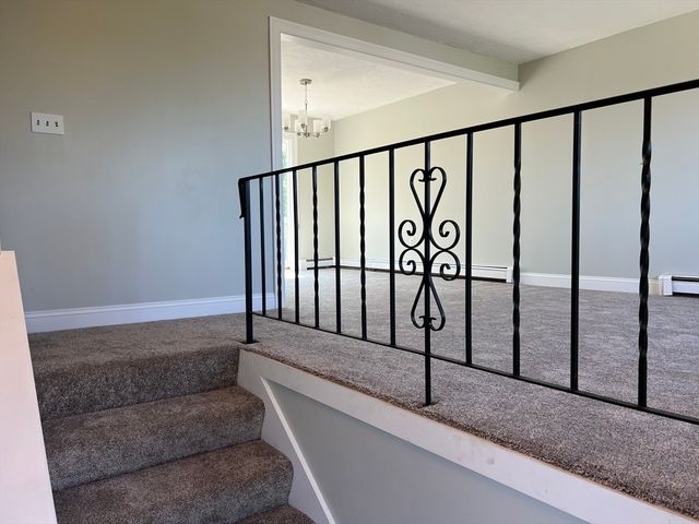 11 Skyview Lane, Woburn, MA 01801