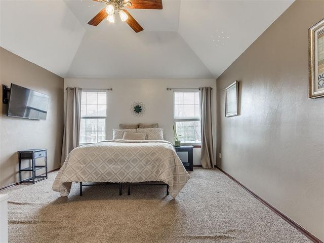 11712 SW 7th Street, Yukon, OK 73099