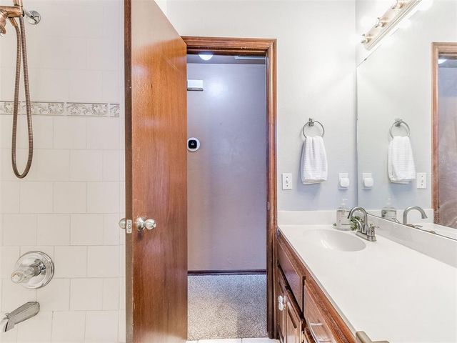 11712 SW 7th Street, Yukon, OK 73099