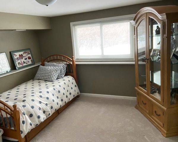 1073 W Elm Street, Palatine, IL 60067