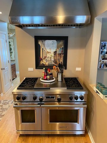 1073 W Elm Street, Palatine, IL 60067