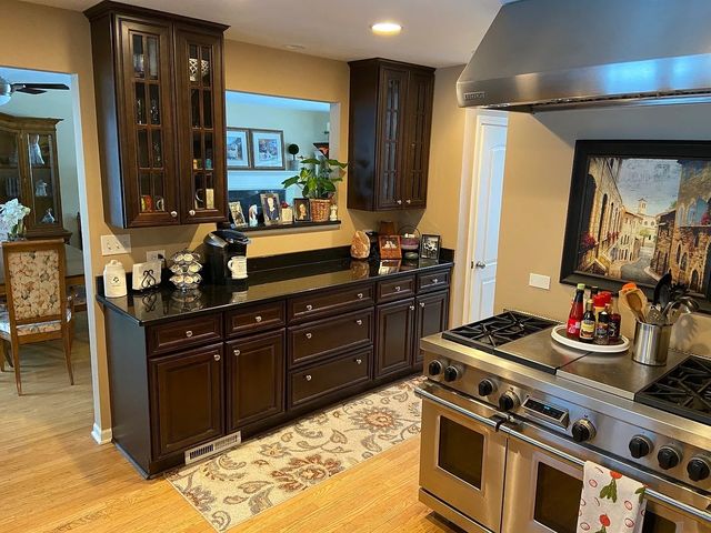 1073 W Elm Street, Palatine, IL 60067