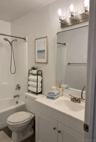 4185 Mt Alifan J, San Diego, CA 92111