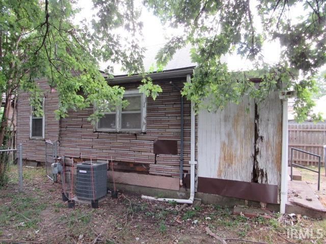 311 E Oregon Street, Evansville, IN 47711