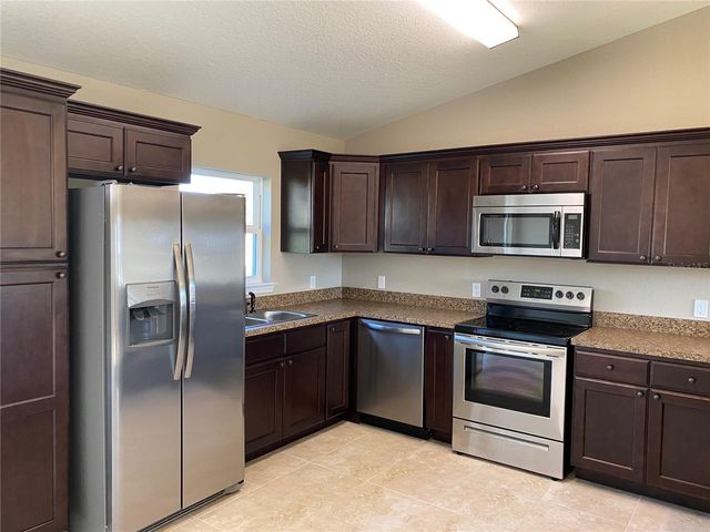 98 DOGWOOD DRIVE CIRCLE, Ocala, FL 34472